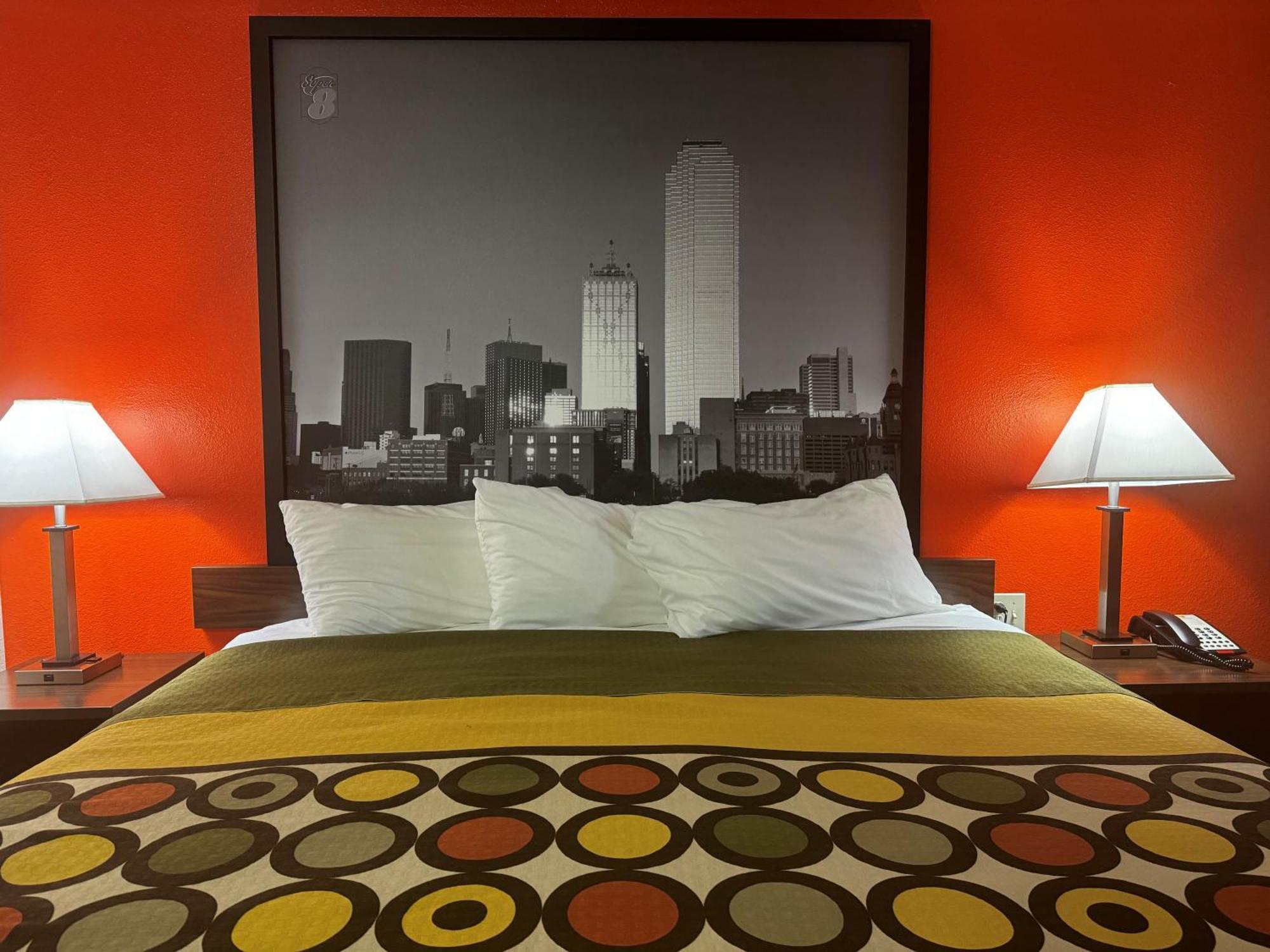 Super 8 By Wyndham Giddings Hotel Екстериор снимка